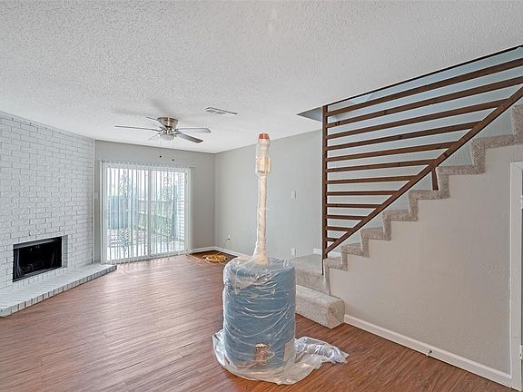 5th image of 9438 Olde Village Ct