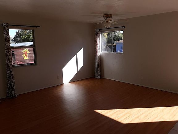 3rd image of 210B S Virginia St