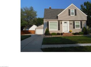 1697 Mapledale Rd, Wickliffe, OH 44092