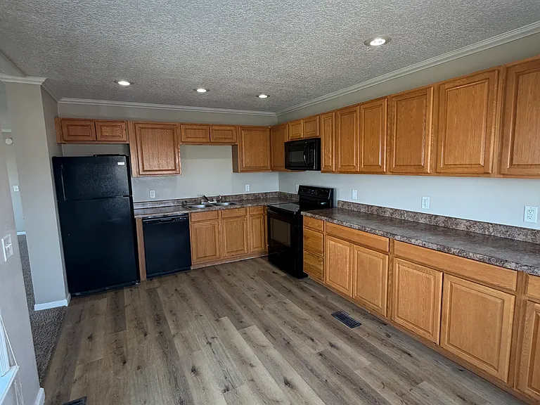 2784 Hillview Estates Dr — Photo 2