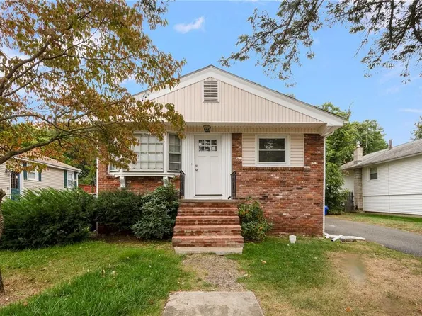 123 Lexington Ave, North Providence, RI 02904