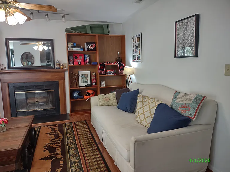 This photo has not been altered in any way: no edits or filters have been applied to try to deceive the viewer by having the room appear larger or brighter than it actually is.