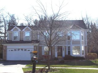 1005 Cortney Cir, Carpentersville, IL 60110