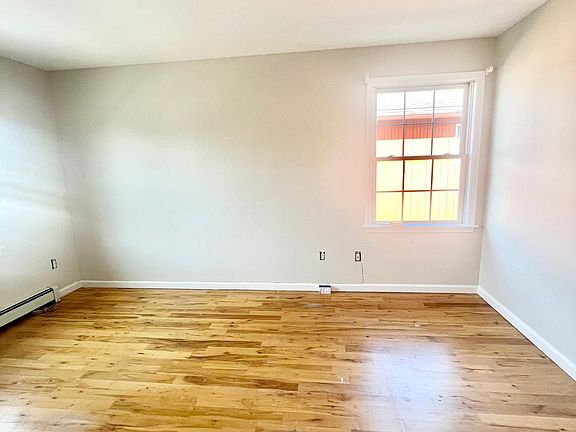 5th image of 19 Elmwood Ave Floor 1
