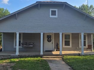 1303 20th St, Huntsville, TX 77340