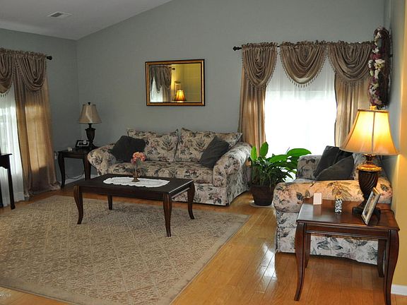 4th image of 1660 Wisteria Ct