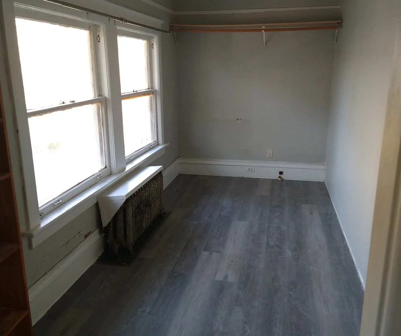 12 bed, $590 — Photo 1