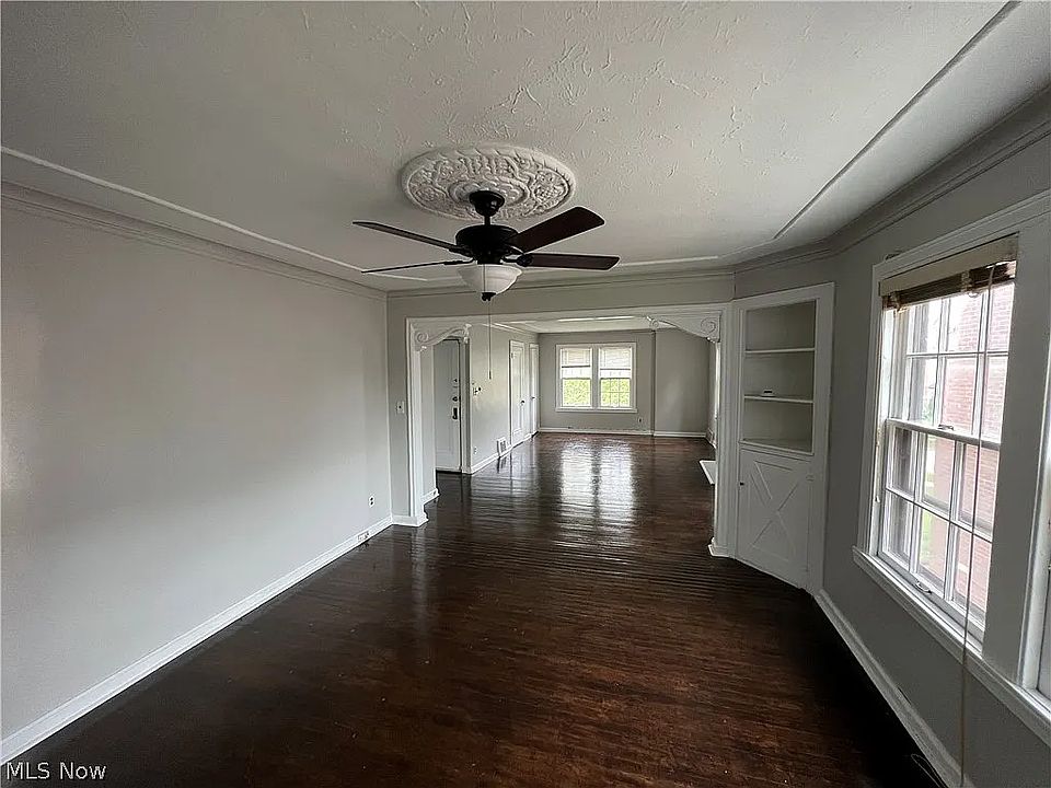 Dining /Living rooms