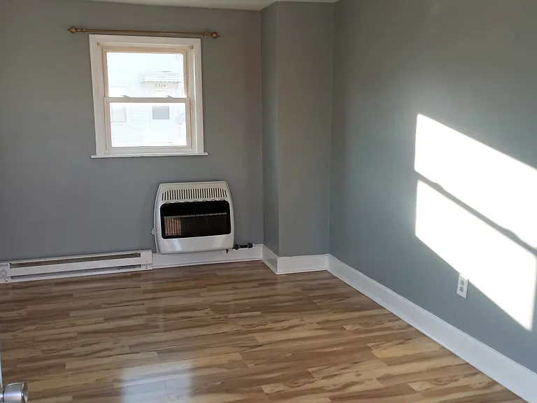 1146 S High School Rd — Photo 11