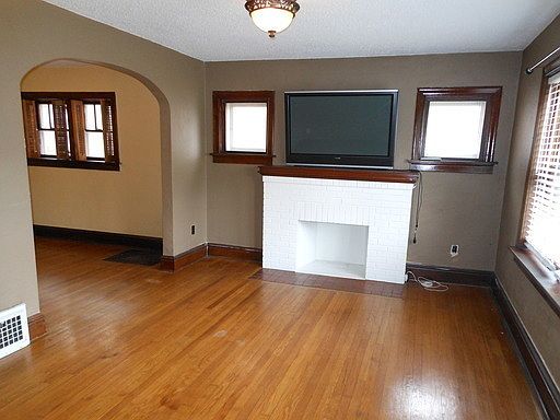 2nd image of 3922 Keokuk St