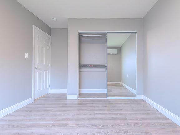 5th image of 10304 S Gramercy Pl #10306