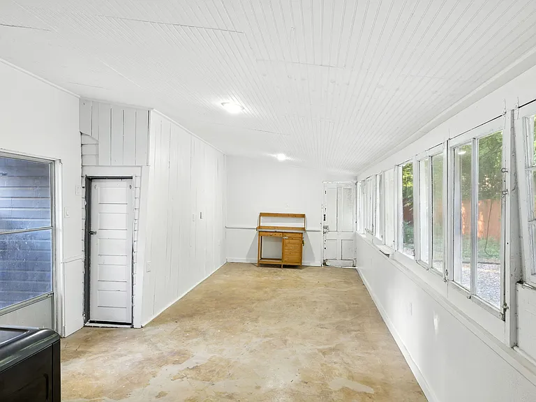629 Delmar St — Photo 34