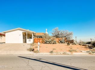 102 Casas Lindas Ln, Santa Teresa, NM 88008