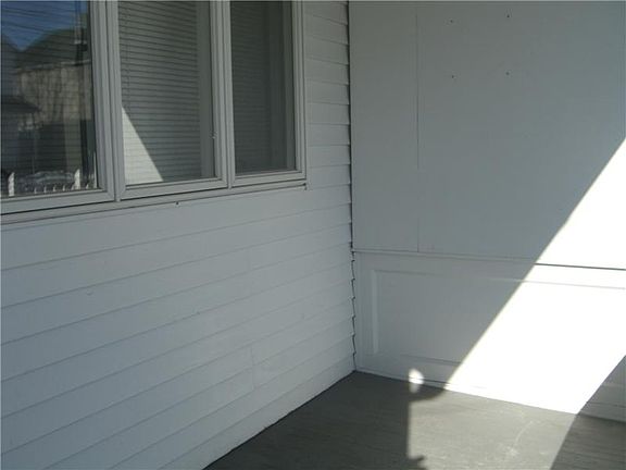 3rd image of 417 2nd St
