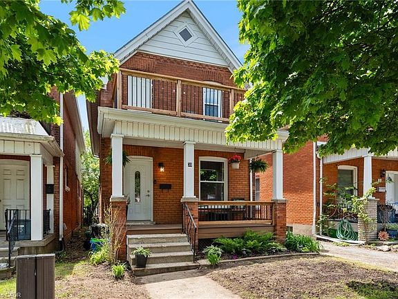 3rd image of 30 Dundas St