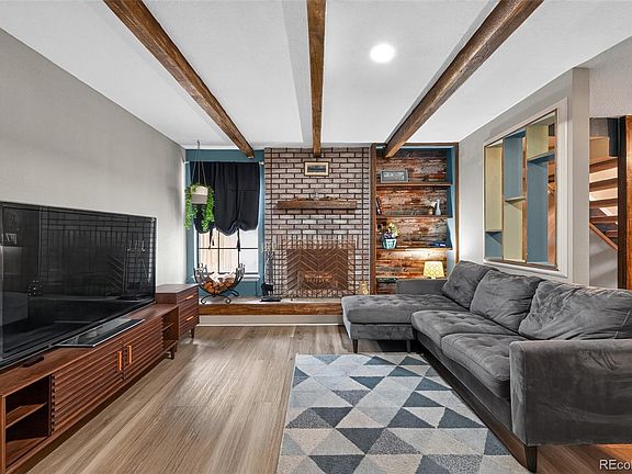 4th image of 1341 Dogwood Lane