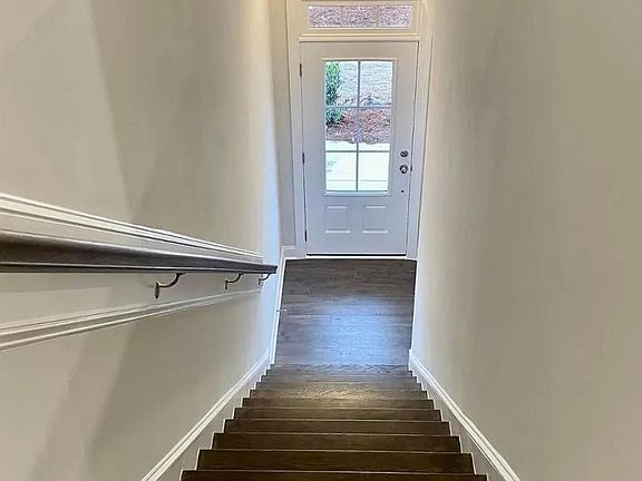 4th image of 8425 Garnet Rose Ln