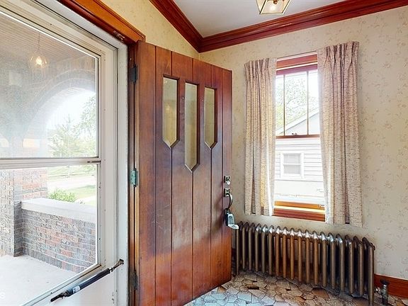 4th image of 1109 Margret St