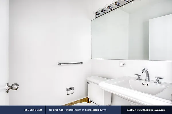 Rented by The Blueground | media 90