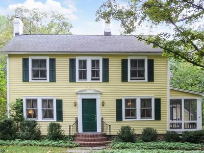 7 Woodland Rd, Brookside, NJ, 07926