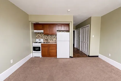 300 Melwood Ave Photo 1