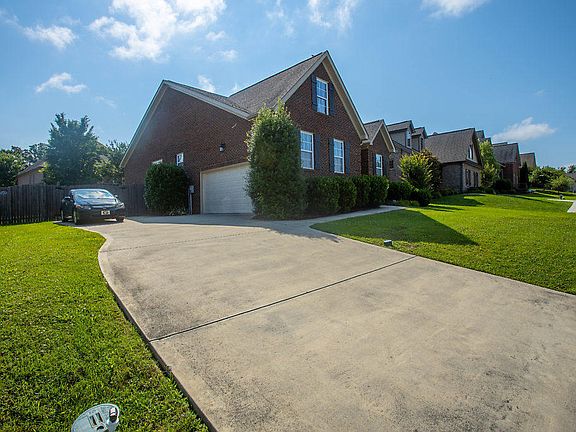 4th image of 1732 Apple Grove Ln