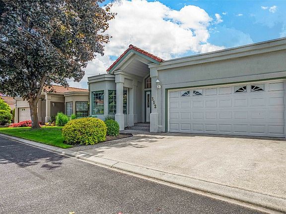 3rd image of 650 Lexington Dr #312