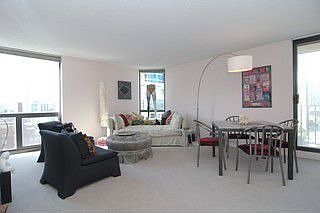 1st image of 70 W Huron St APT 1403