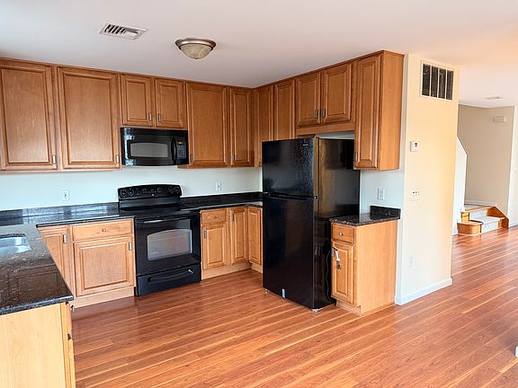 5th image of 23 Second St APT 1