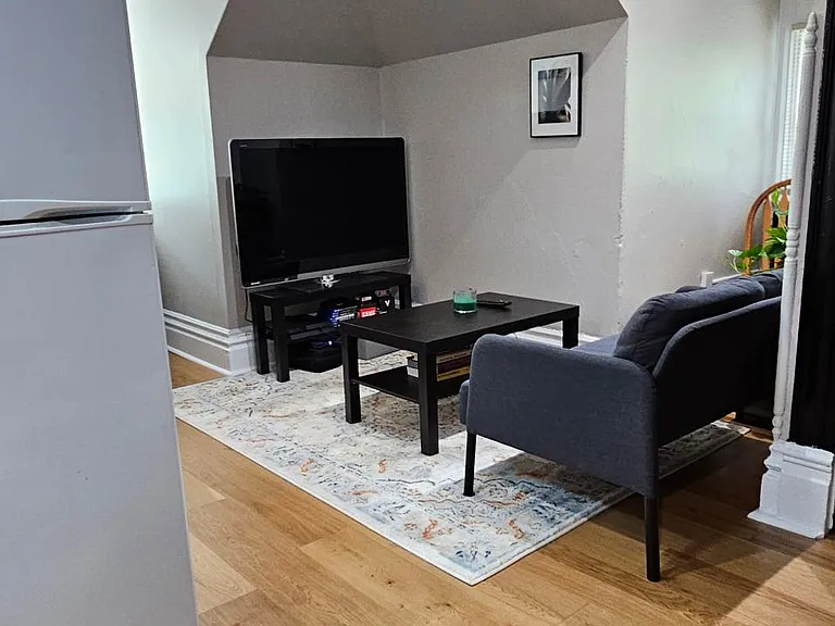 160 S Fairmount St #10 — Photo 12
