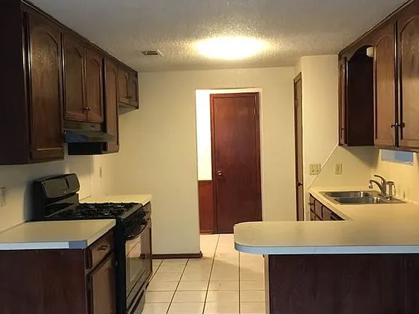3132 SW 82nd St, Oklahoma City, OK 73159