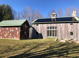 53 Interlaken Rd, Stockbridge, MA 01262