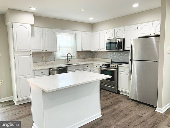 5th image of 12617 Jedburg Ln