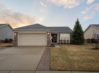 23947 Saint Clair Dr, Brownstown, MI 48134