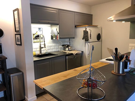 3rd image of 4670 White Rock Cir APT 11