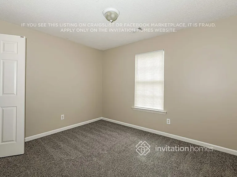 1406 N Hampton Dr — Photo 11