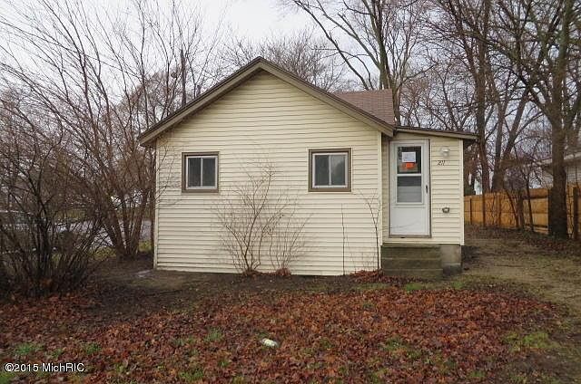 1st image of 211 Abbie St SE