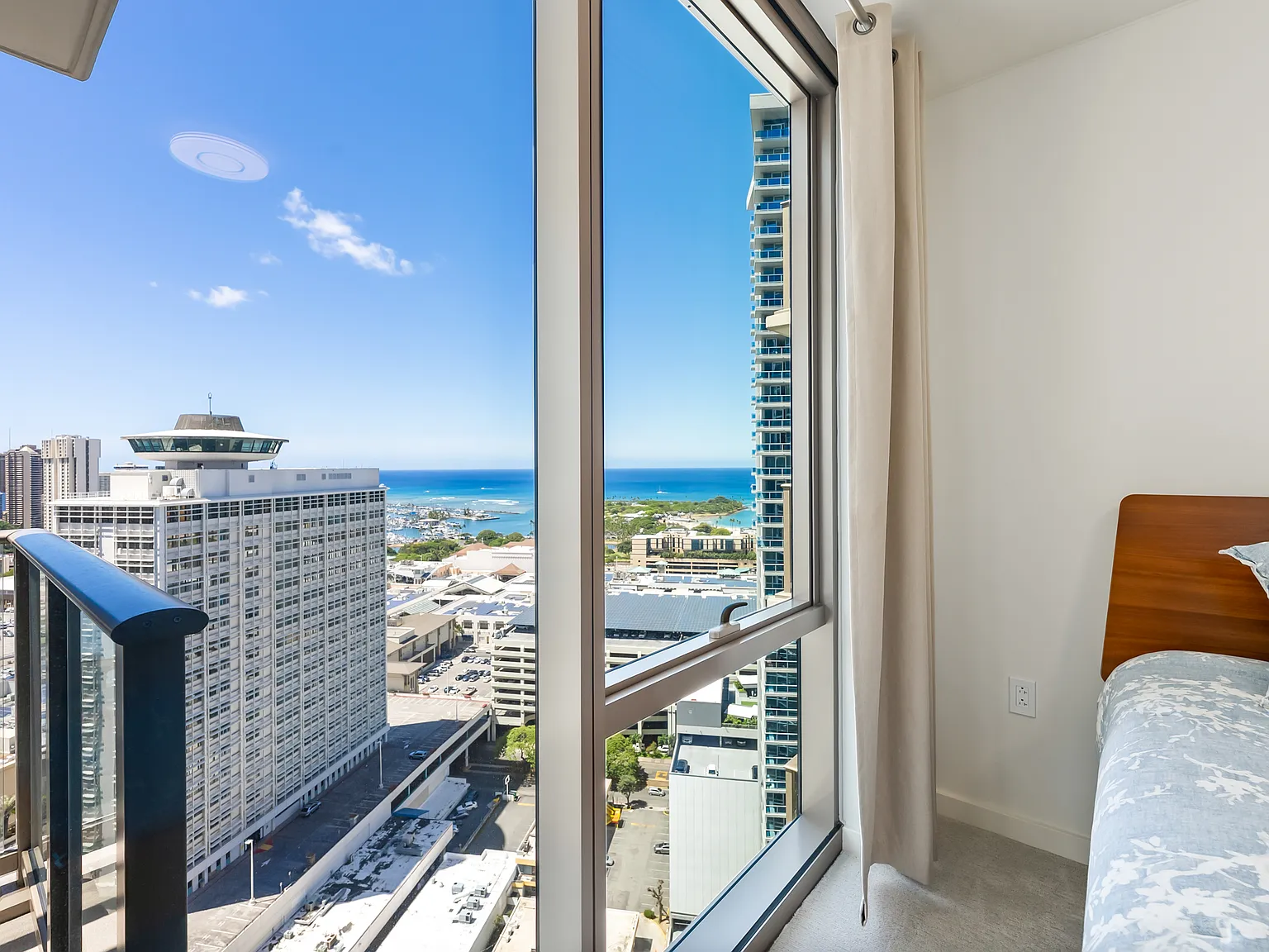 1 bed, 1161 sqft, $5,000 — Photo 3