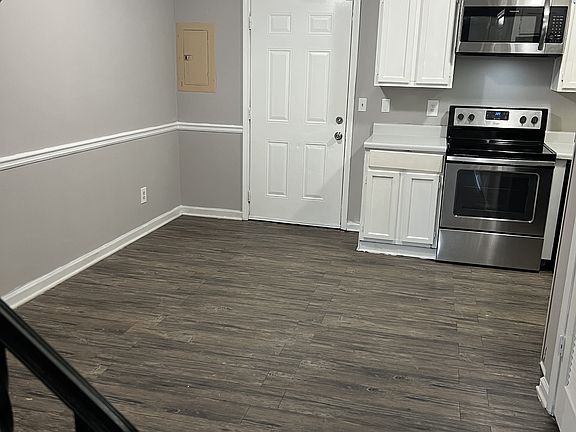 4th image of 2629 Evans Mill Dr #1