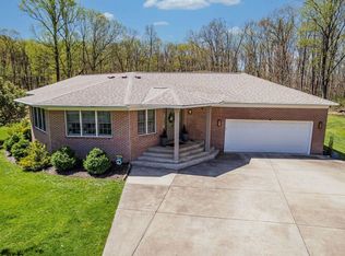 1040 Laurel Wood Dr, Morgantown, WV 26508
