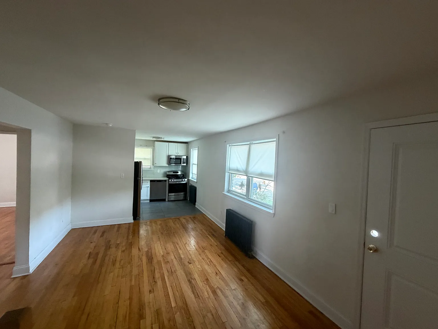 2 bed, 700 sqft, $2,695 — Photo 4