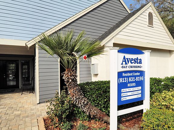 2nd image of 4711 S Himes Ave #1605