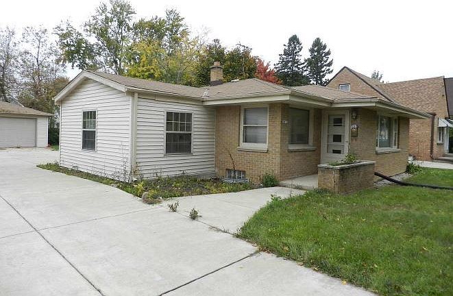 1st image of 4873 N 48th St