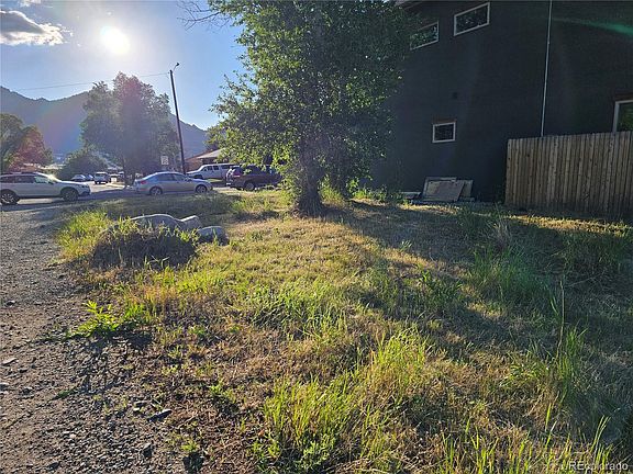 4th image of 674 S Gunnison Avenue
