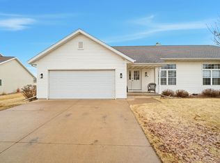 N9678 Hopfensperger Rd, Appleton, WI 54915
