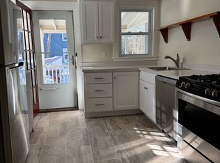 265 Hale St Unit 1, Beverly, MA 01915