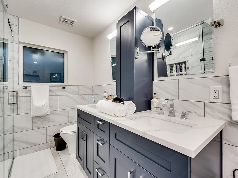 6217 Alpha Rd — Photo 31