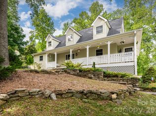 10 Terrapin Trl, Flat Rock, NC 28731