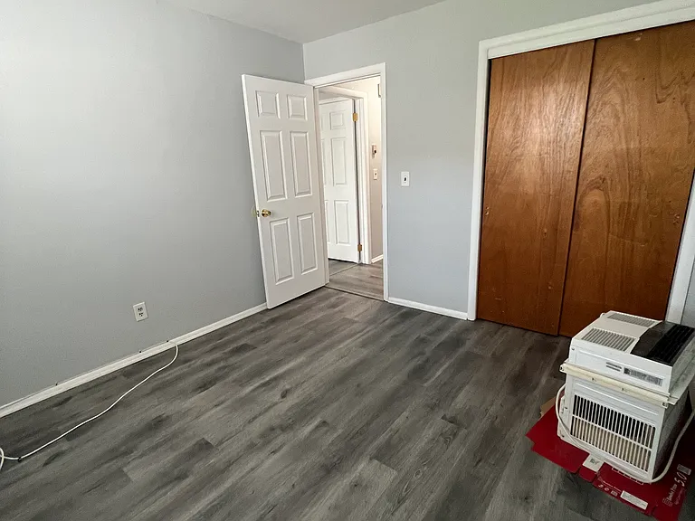 325 Simonson Ave #2 — Photo 8