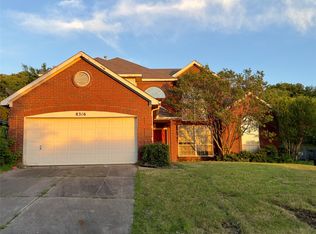 8316 Autumncrest Ct, Dallas, TX 75249